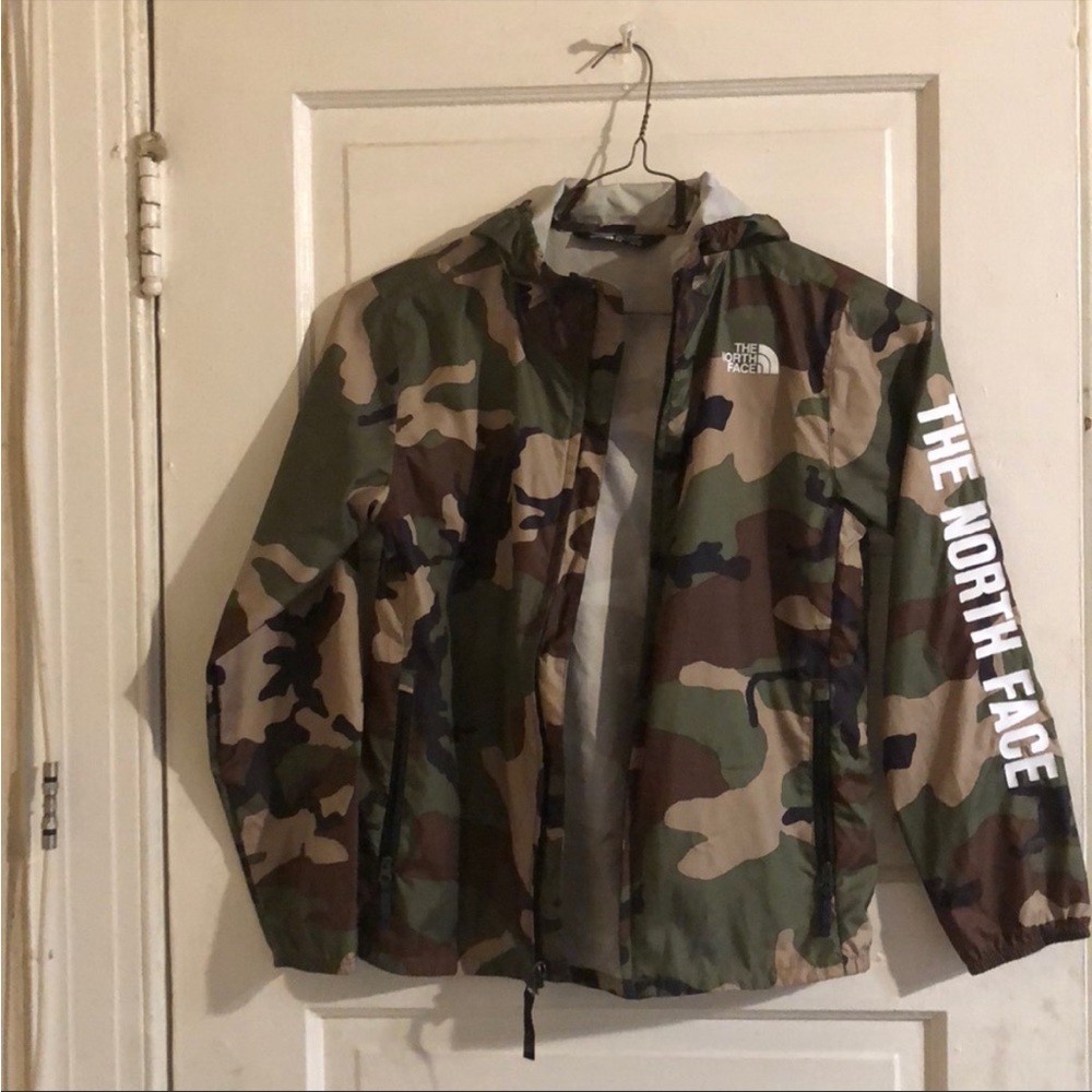 Northface Camouflage Windbreaker Jacket Boys 10/12